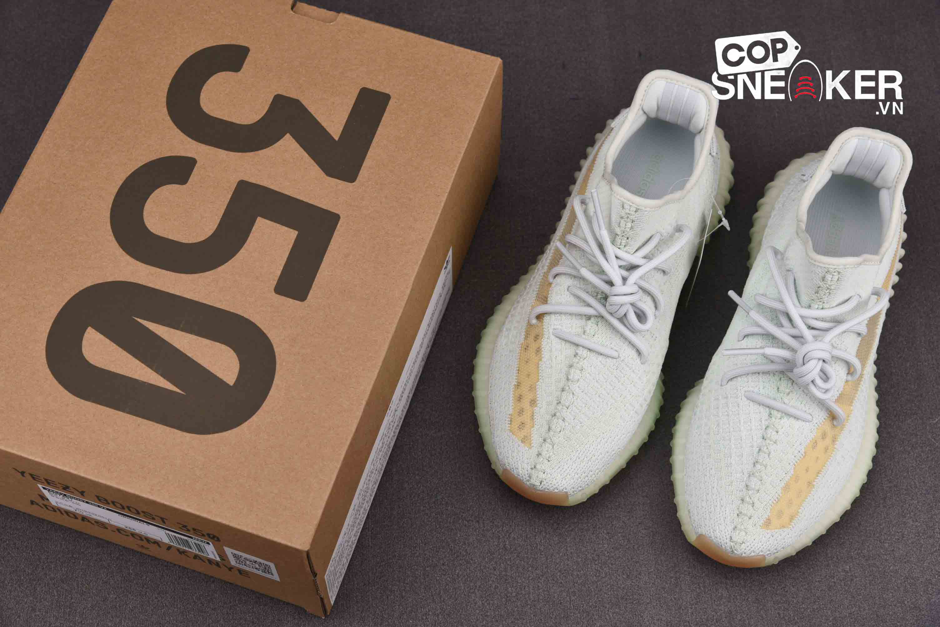 Giày Adidas Yeezy Boost 350 V2 Hyperspace Best Quality