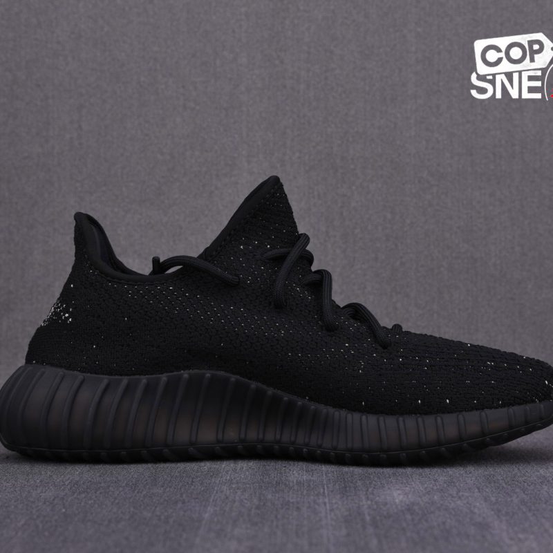 Giày Adidas Yeezy Boost 350 V2 Oreo Best Quality