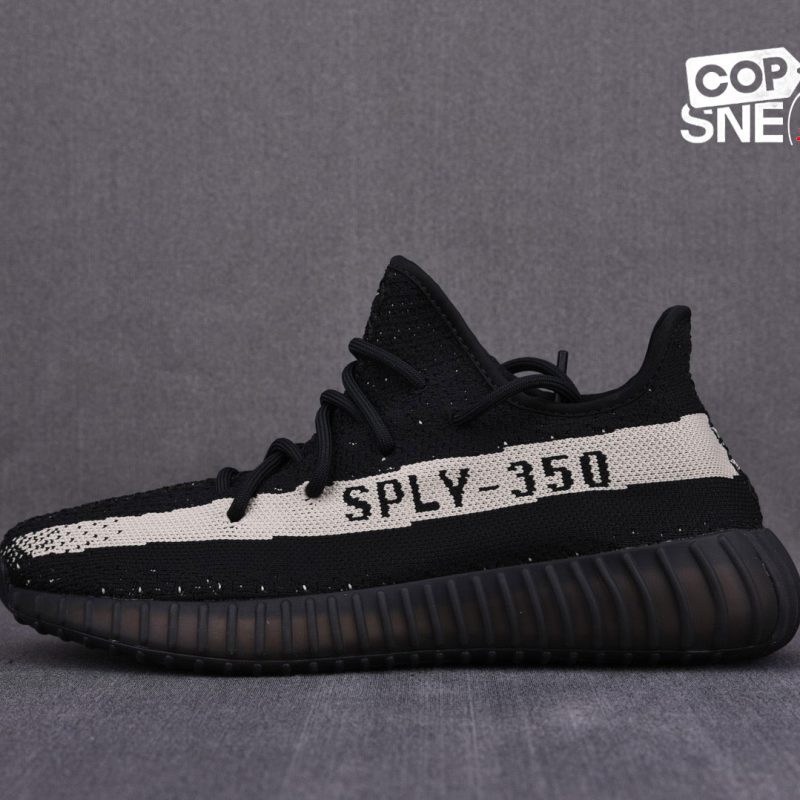 Giày Adidas Yeezy Boost 350 V2 Oreo Best Quality