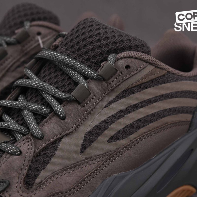 Giày Adidas Yeezy Boost 700 MNVN ‘Geode’ Best Quality