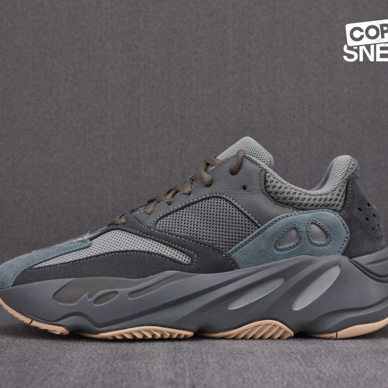 Giày Adidas Yeezy Boost 700 Teal Blue Best Quality