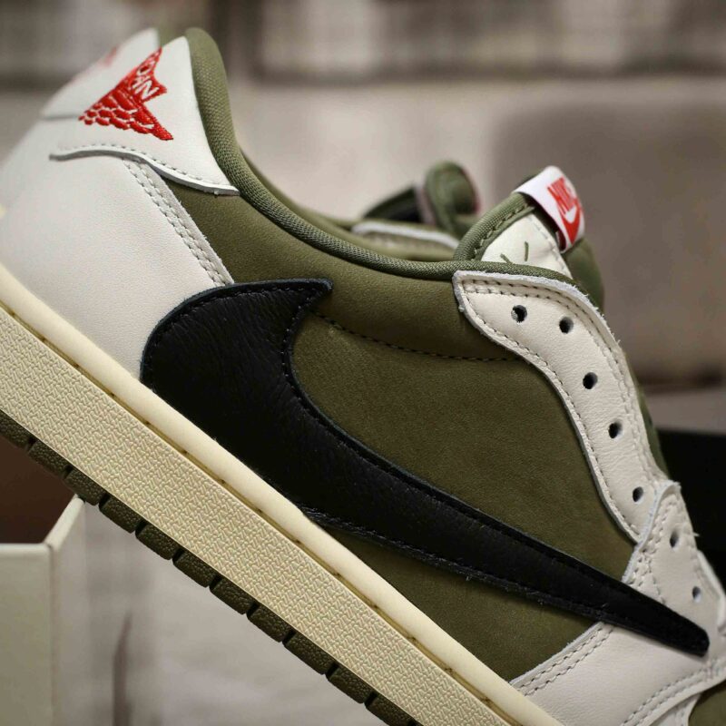 Giày Air Jordan 1 Low x Travis Scott ‘Medium Olive’ Best Quality