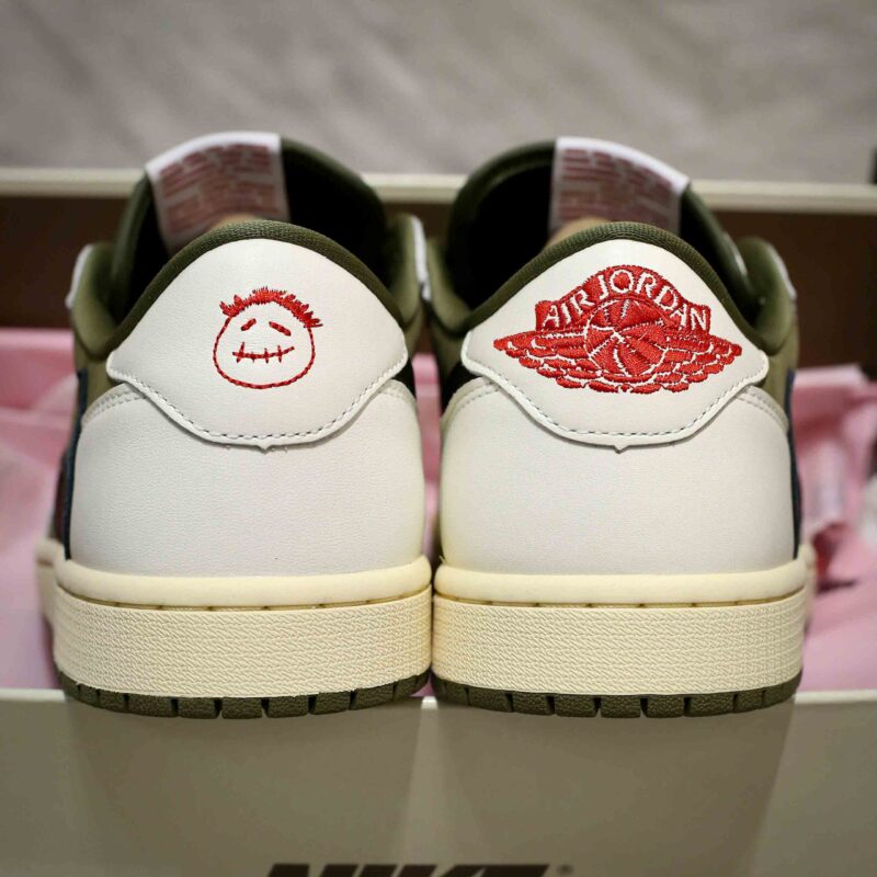 Giày Air Jordan 1 Low x Travis Scott ‘Medium Olive’ Best Quality