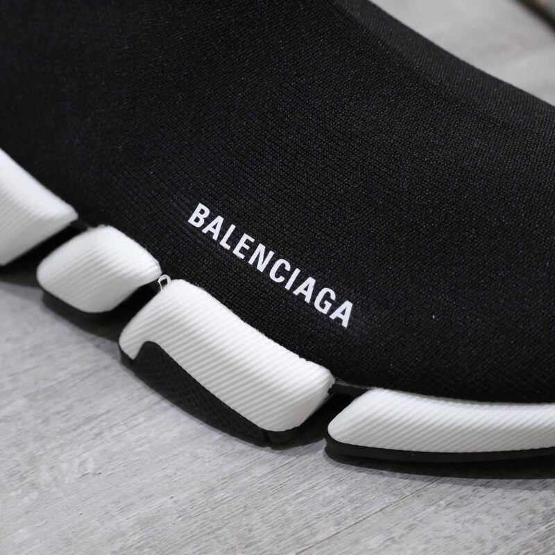 Giày Balenciaga Man Black And White Speed 2.0 Best Quality