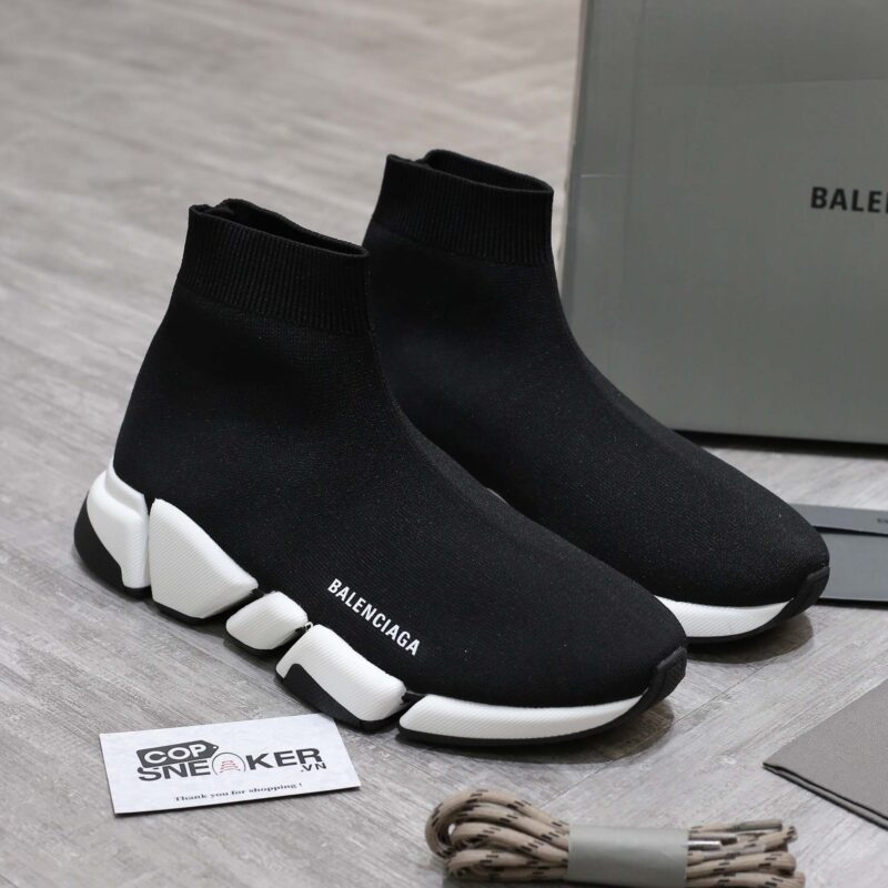 Giày Balenciaga Man Black And White Speed 2.0 Best Quality