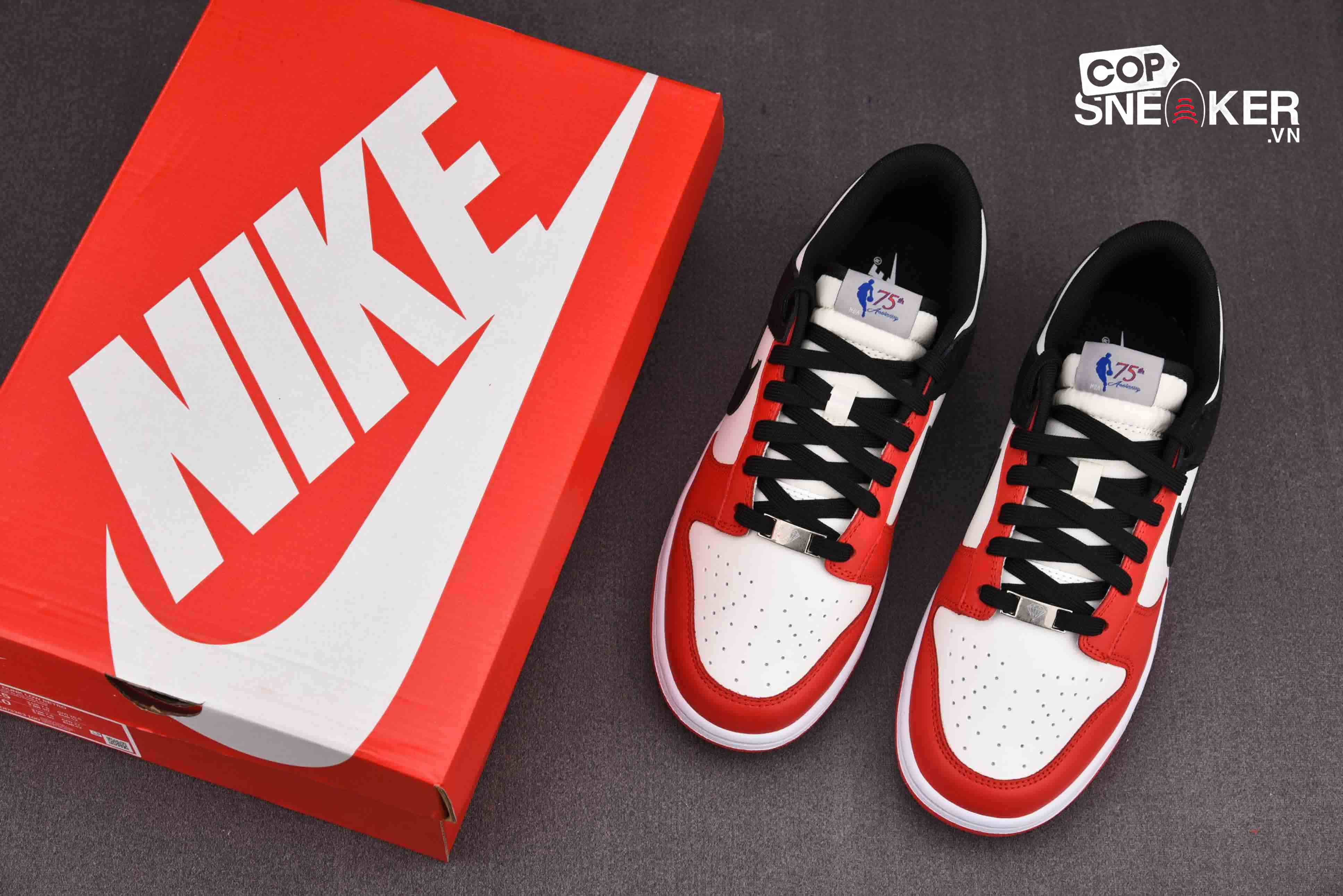 Giày Nike NBA x Dunk Low EMB GS ’75th Anniversary Bulls’ Best Quality