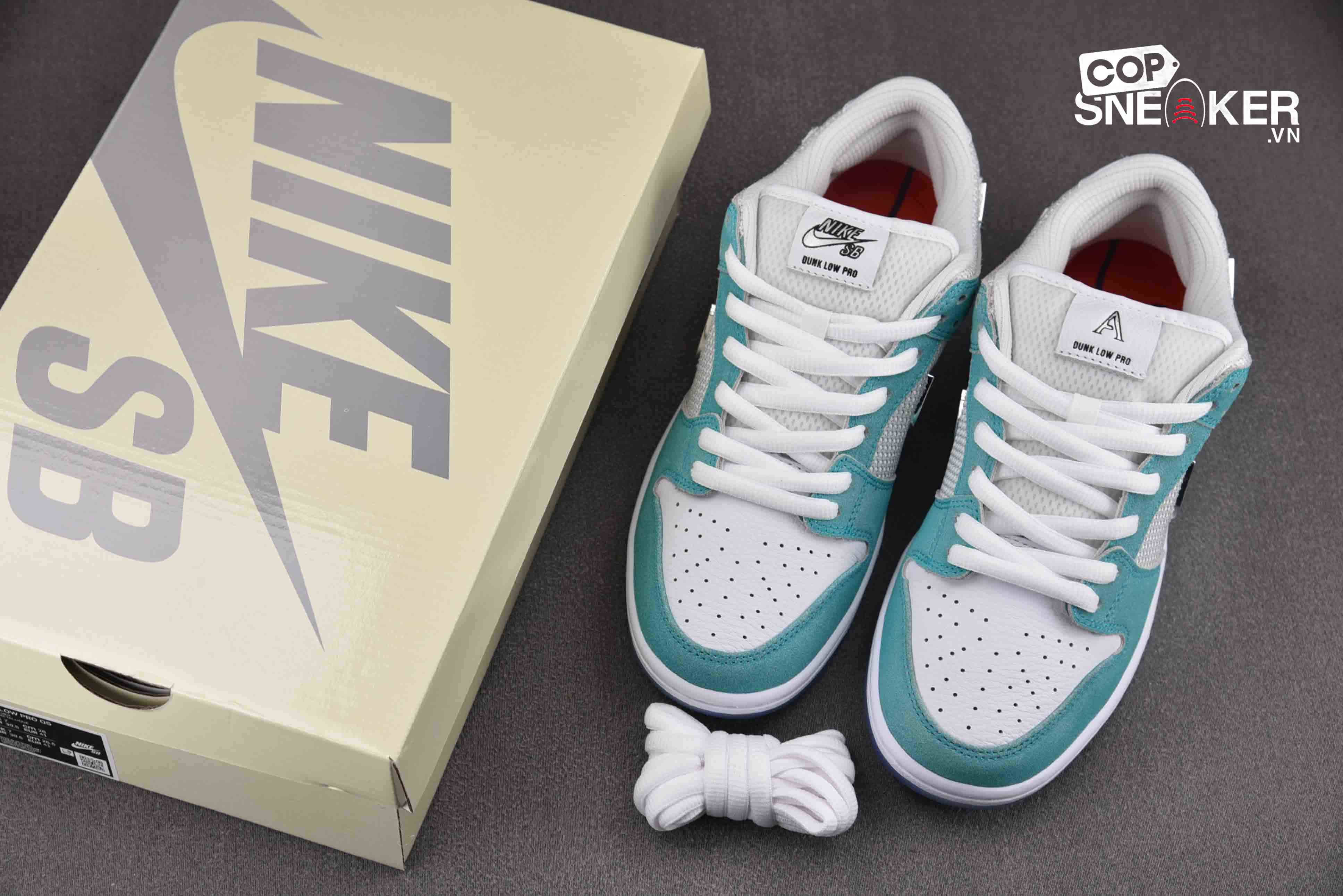 Giày Nike SB Dunk Low April Skateboards Best Quality